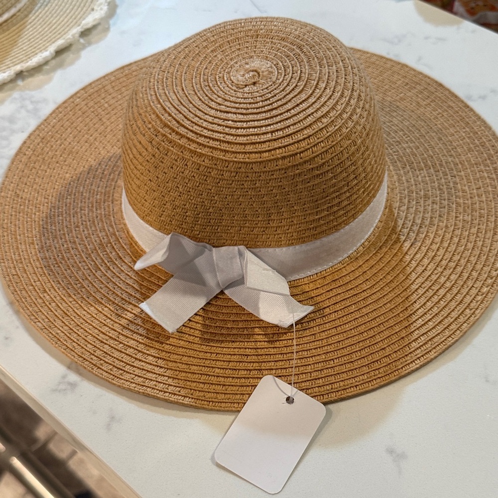 Old Navy Tan Sun Hat with White Ribbon